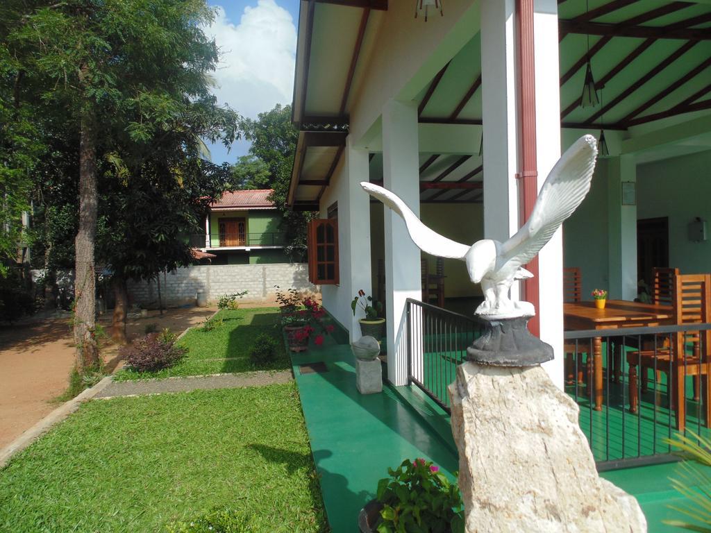 White Eagle Hotel Sigiriya Exterior photo